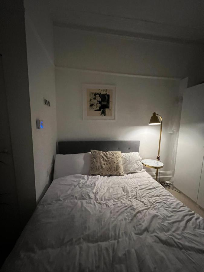 Gorgeous 1 Bed Flat Near Richmond Bridge. Richmond (Greater London)